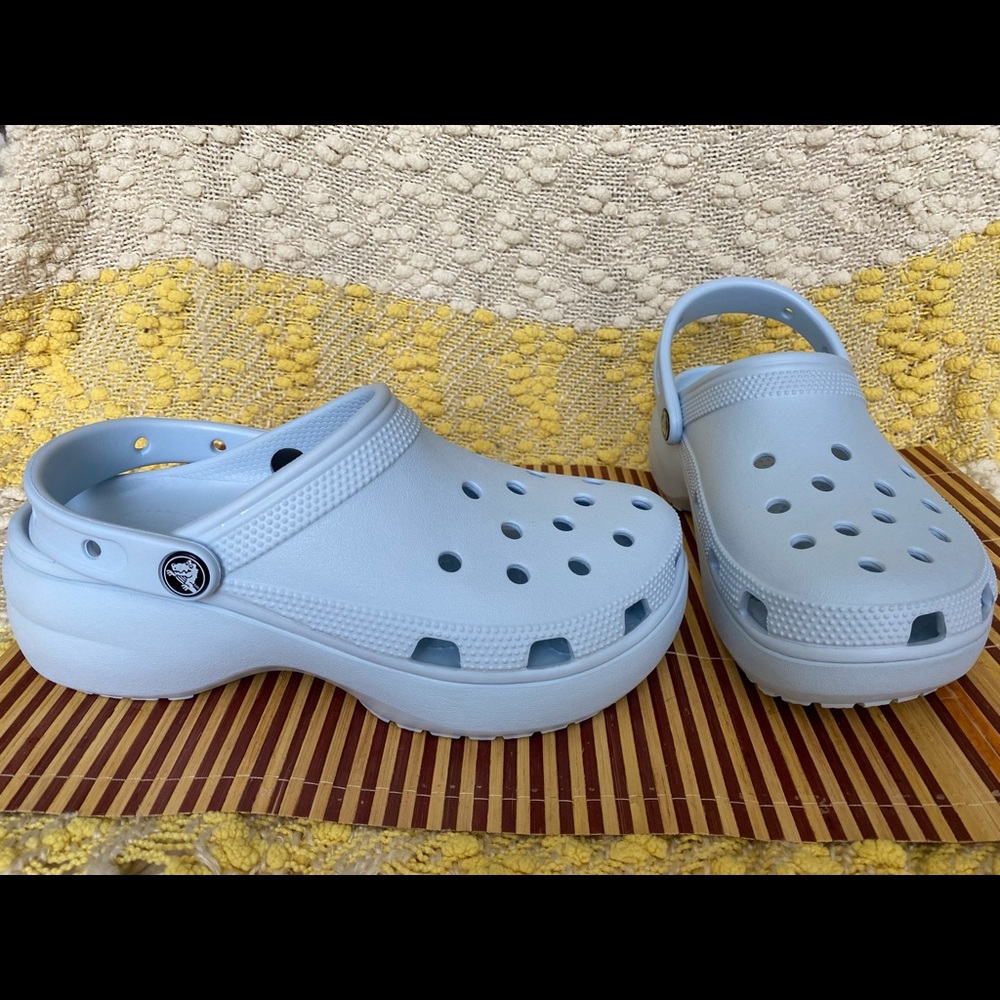 Platform Crocs: Size 6M 8W (Baby Blue)